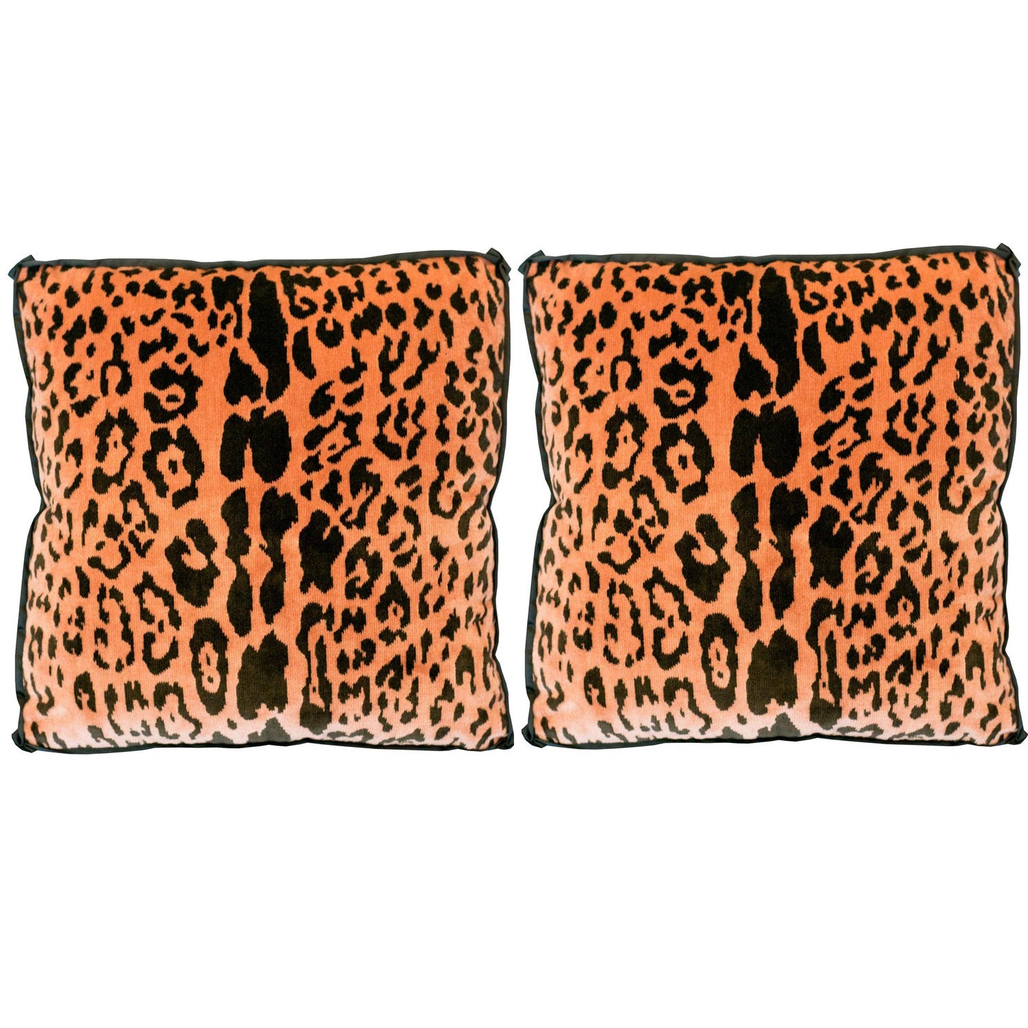 PAIR OF STUDIO MAISON NURITA BOX PILLOW IN BEVILACQUA CORAL LEOPARD VELVET WITH SATIN TRIM