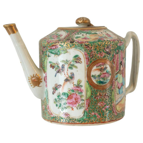ANTIQUE CHINESE ROSE MEDALLION TEAPOT