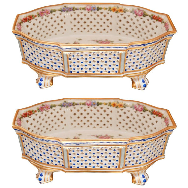 ANTIQUE PAIR OF SÈVRES PORCELAIN BASKETS