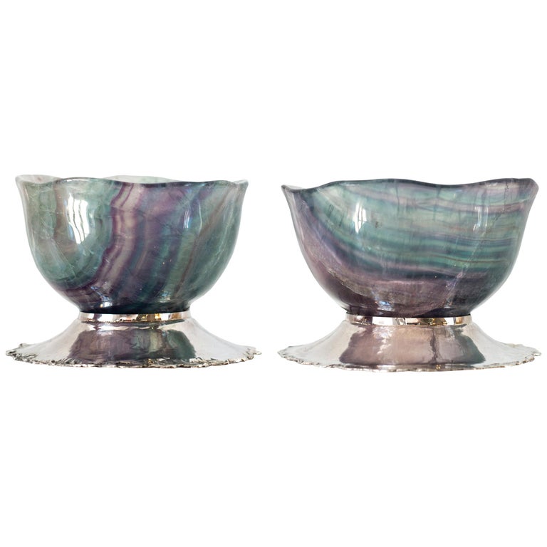 A CONTEMPORARY FLUORITE BOWL ON A 925 STERLING SILVER BASE