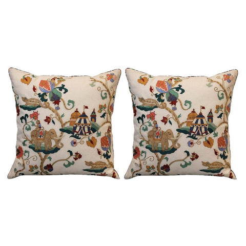 PAIR OF EMBROIDERED COTTON PILLOW WITH CIRCUS THEME