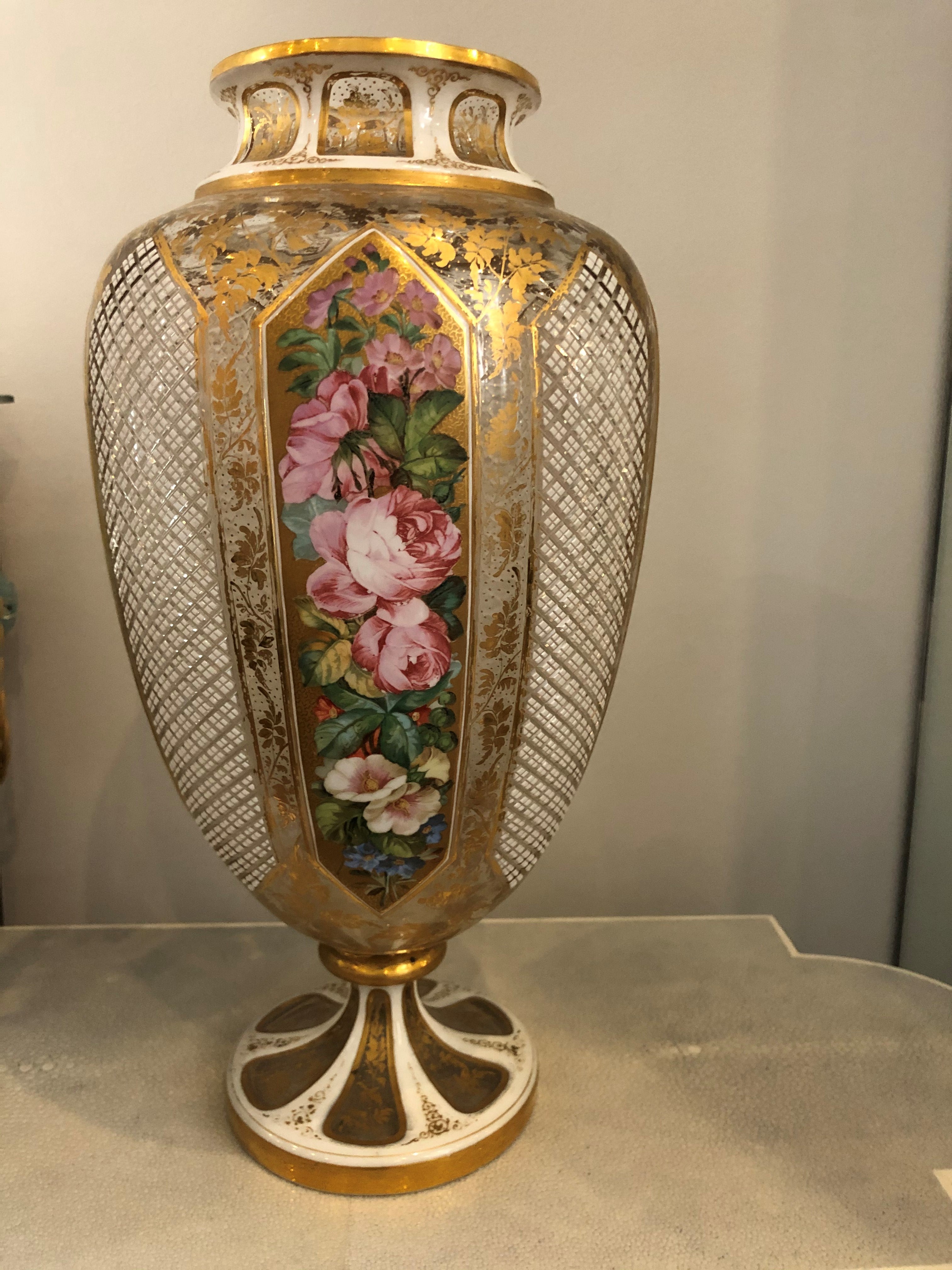 ANTIQUE MOSER VASE WITH FLOWERS