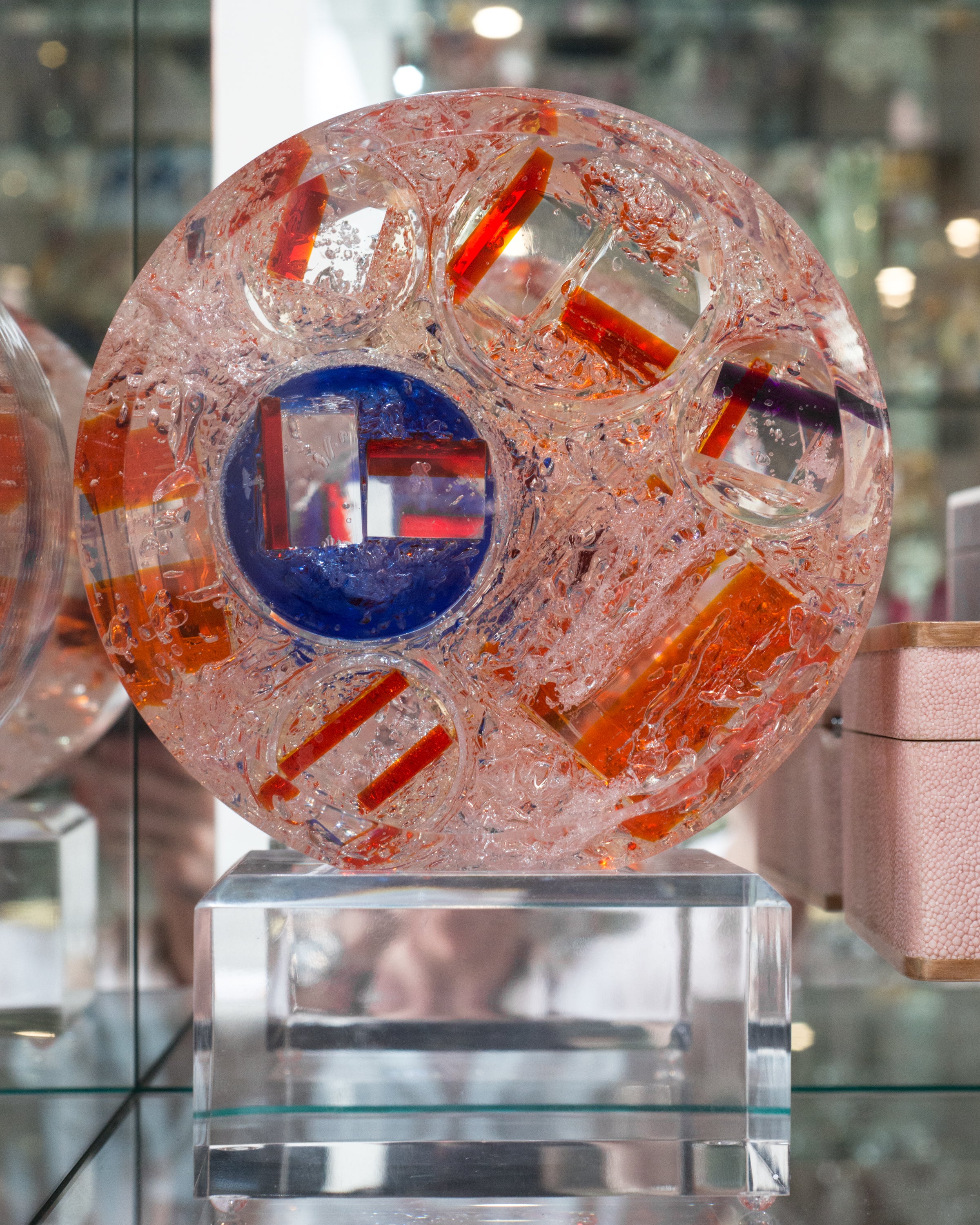 CONTEMPORARY MULTI-COLOURED ACRYLIC BLUE & ORANGE BALL SCULPTURE
