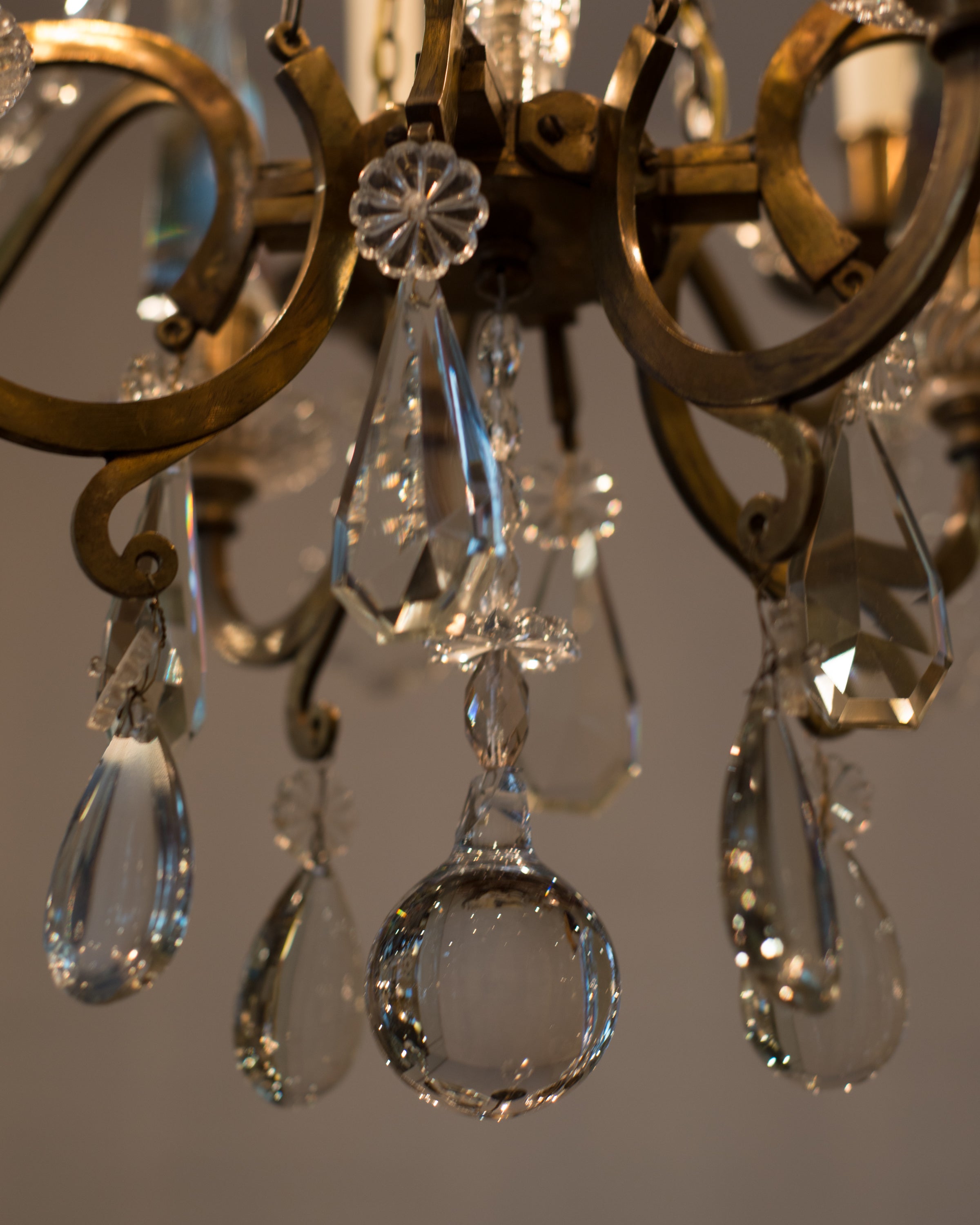 ANTIQUE BRONZE FLORENTINE CHANDELIER