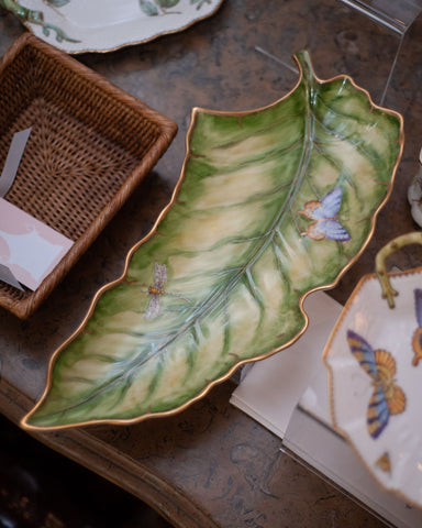 LARGE GREEN HANDPAINTED LEAF TRAY