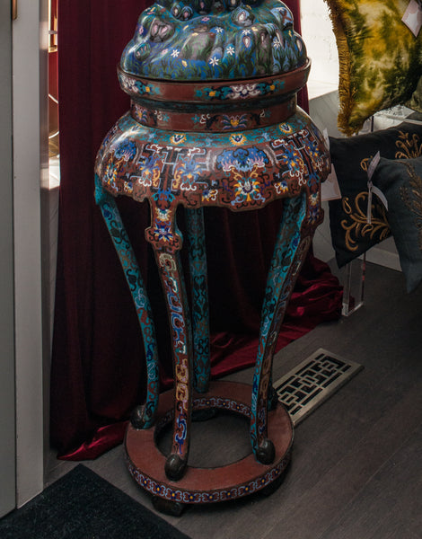 ANTIQUE PAIR OF CHINESE CLOISONNÉ TABLES