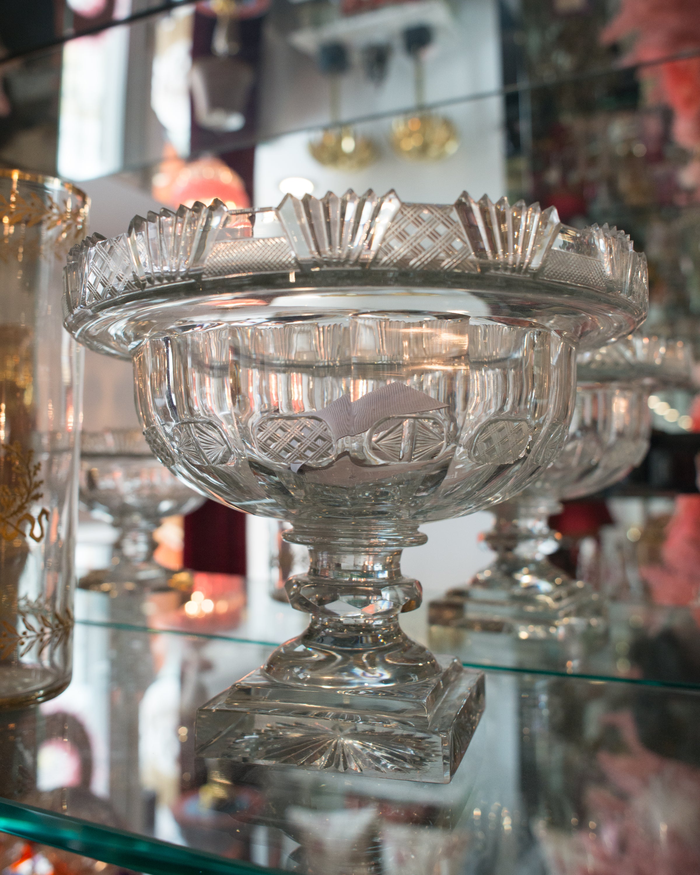 ANTIQUE IRISH LARGE CUT CRYSTAL BOWL