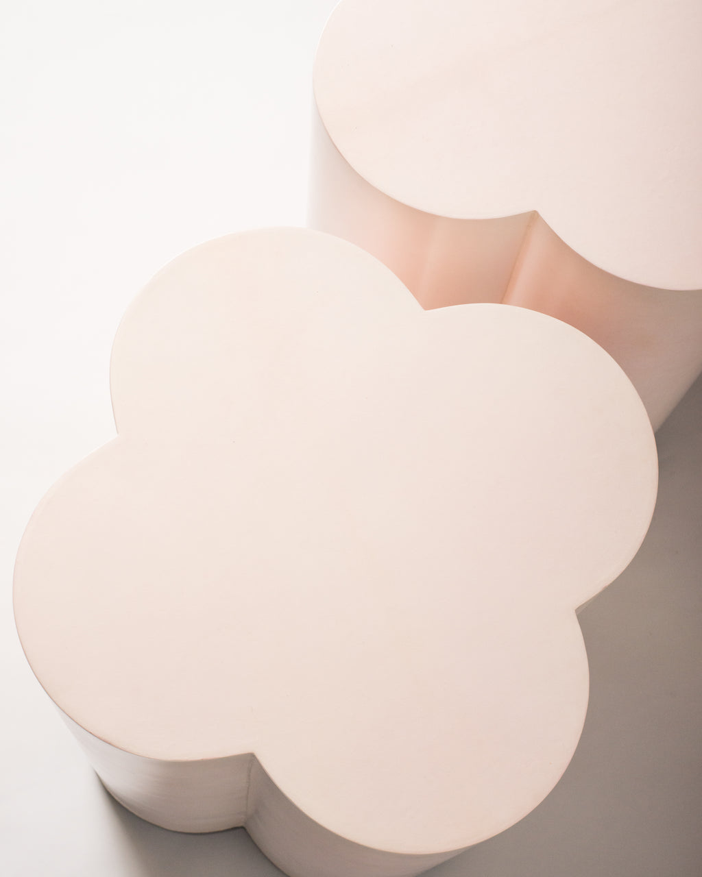 PARCHMENT PINK CLOVER DRUM TABLE/OTTOMAN