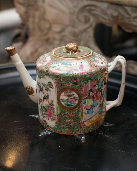 ANTIQUE CHINESE ROSE MEDALLION TEAPOT