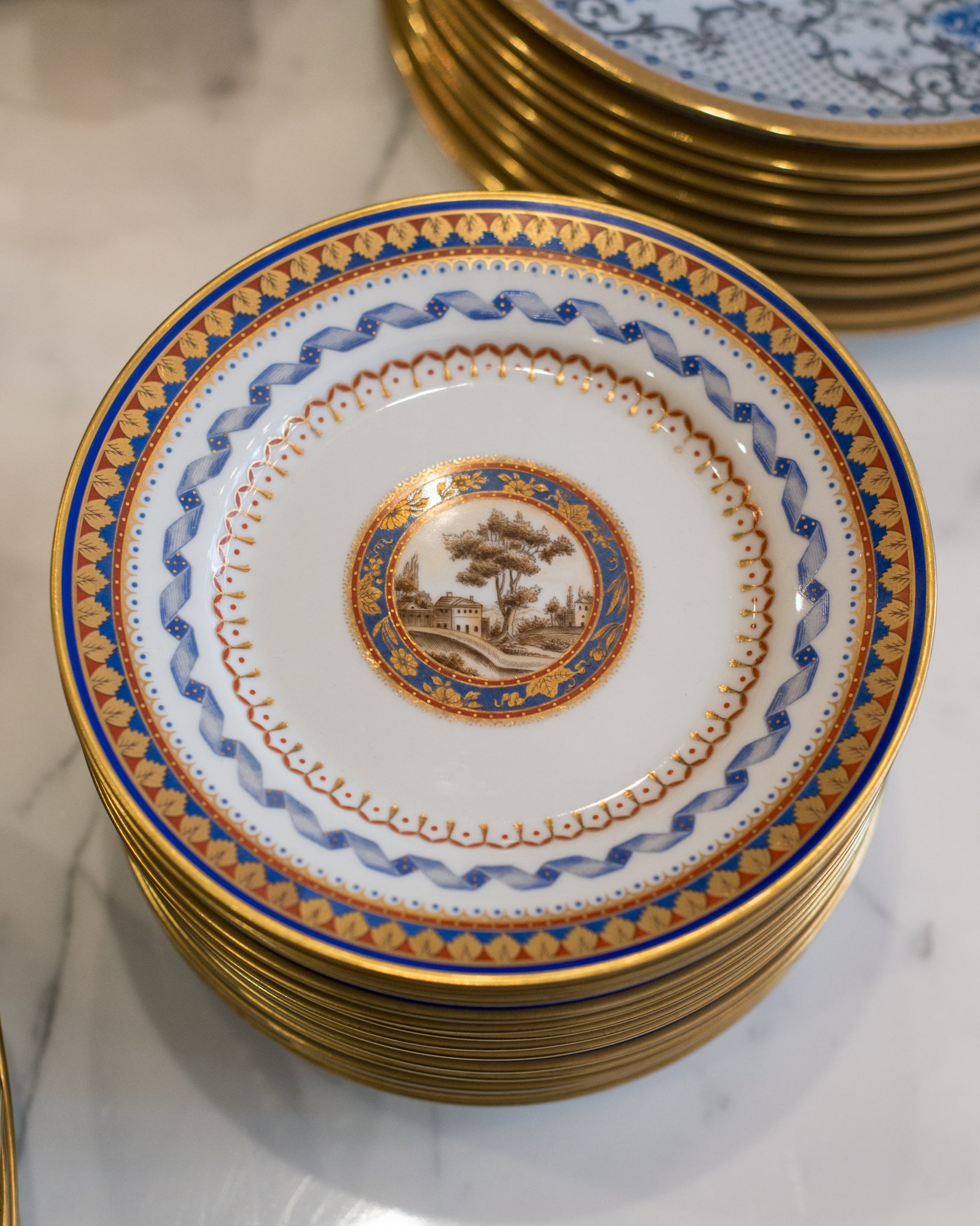 ANTIQUE SET OF 13 BLUE & GOLD RICHARD GINORI SIDE PLATES