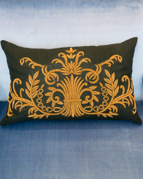 EMBROIDERED METALLIC PILLOW ON LINEN