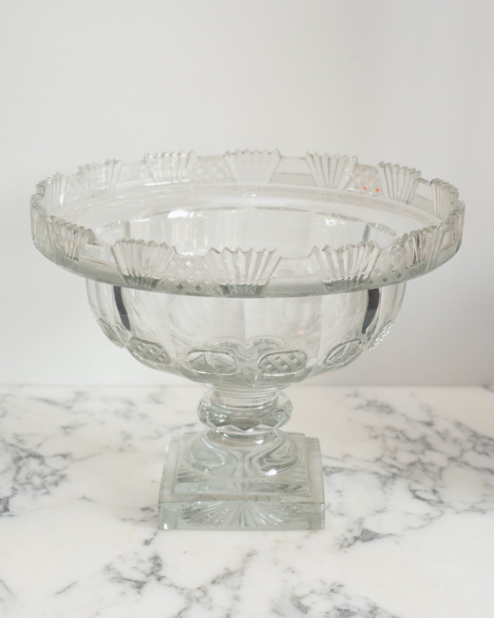 ANTIQUE IRISH LARGE CUT CRYSTAL BOWL