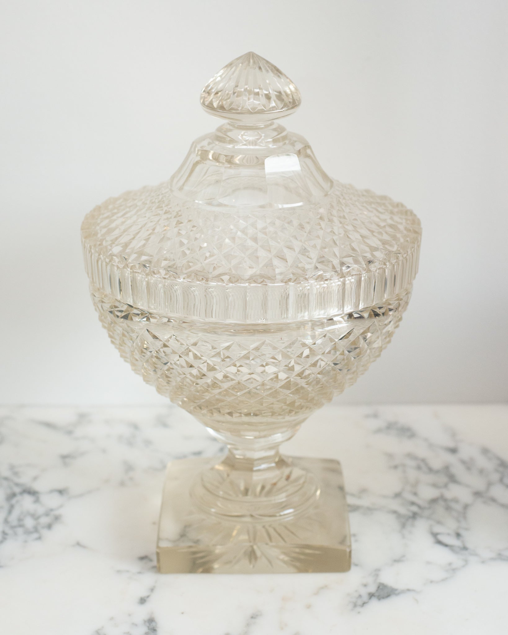 ANTIQUE IRISH LARGE CUT CRYSTAL BOWL & LID