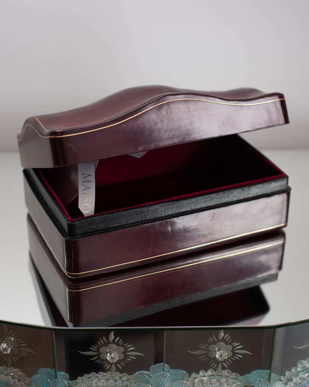 LARGE BURGUNDY LEATHER BOX