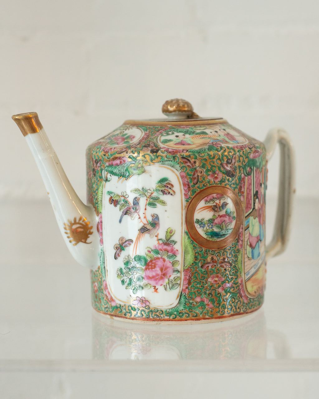 ANTIQUE CHINESE ROSE MEDALLION TEAPOT