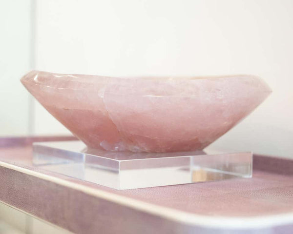 CONTEMPORARY LARGE AND THICK ROSE QUARTZ BOWL