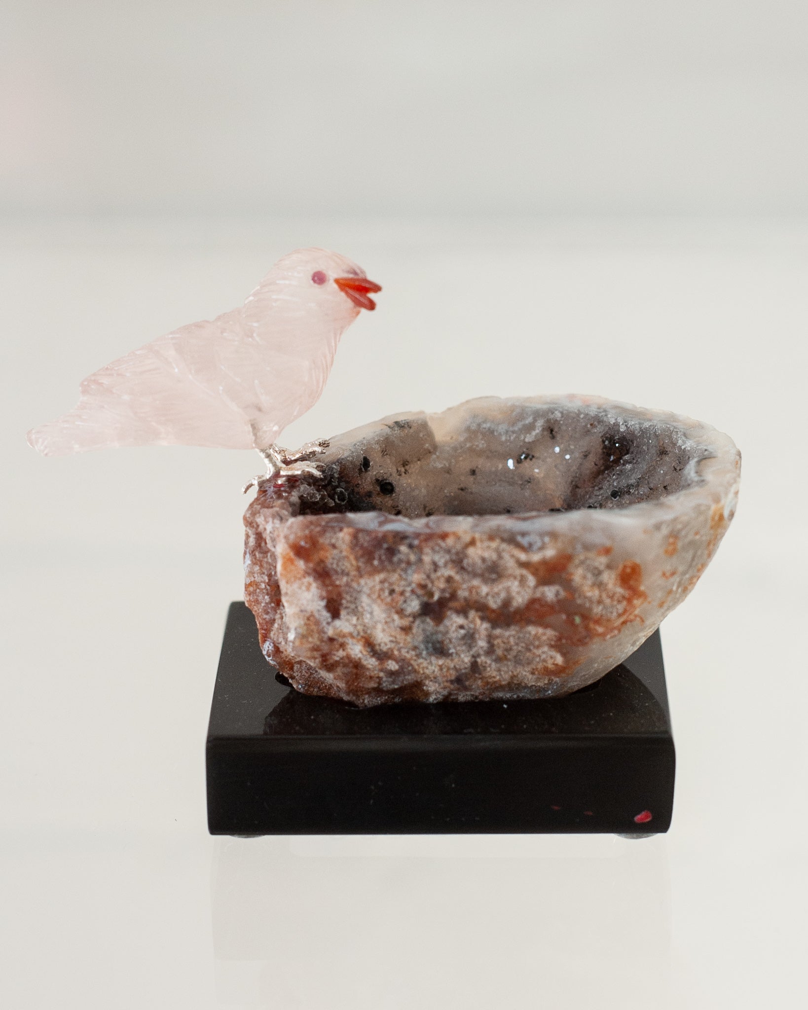ROSE QUARTZ SPARROW ON AGATE GEODE BASE