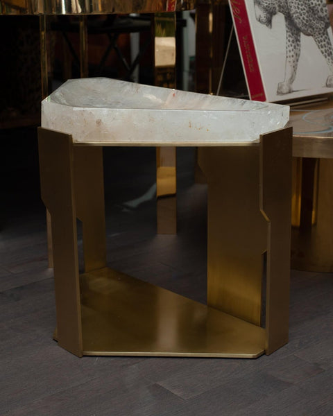 CONTEMPORARY ROCK CRYSTAL AND BRASS TABLE WITH GEOMETRIC BASE