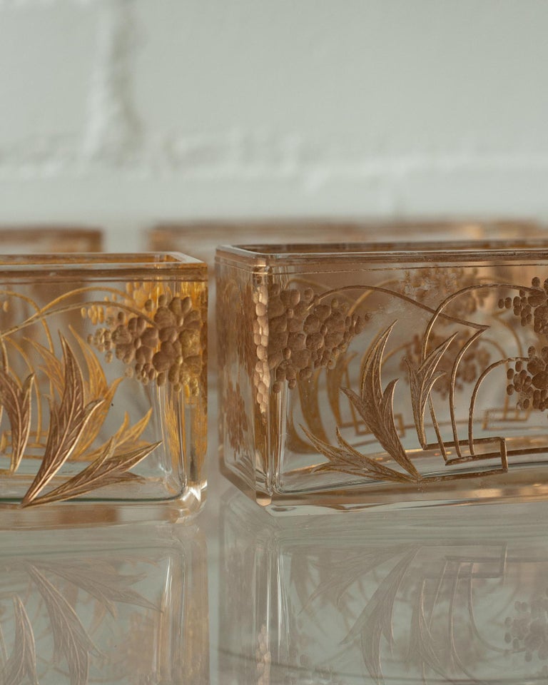 ANTIQUE BOHEMIAN CUT CRYSTAL AND GILT TABLE CENTER PIECE