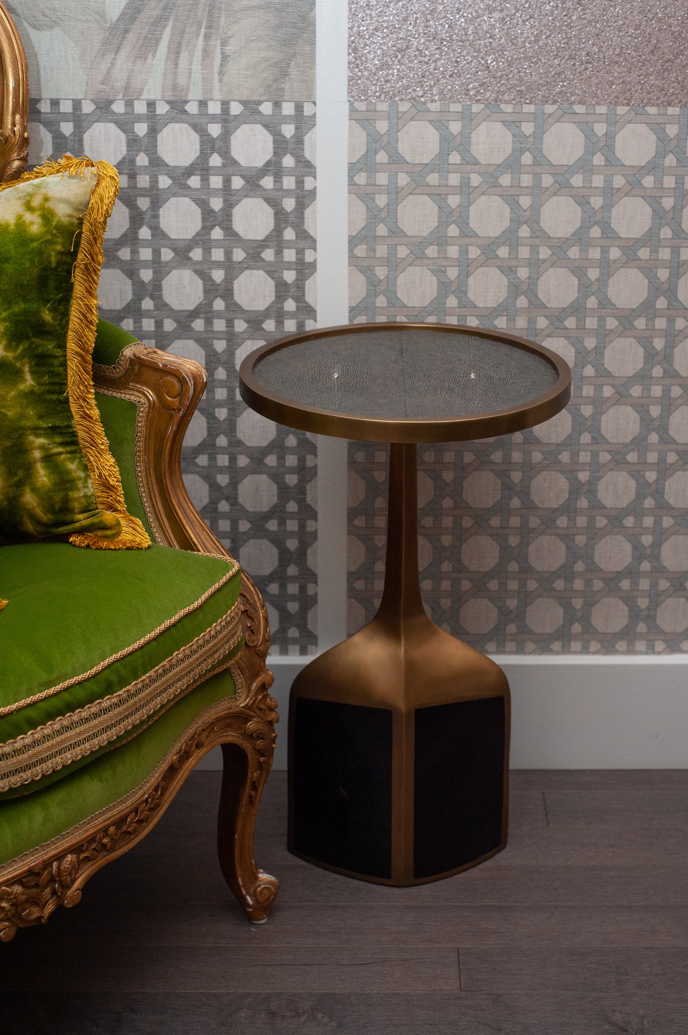 CONTEMPORARY R&Y AUGOUSTI SHAGREEN AND PENSHELL PEDESTAL SIDE TABLE