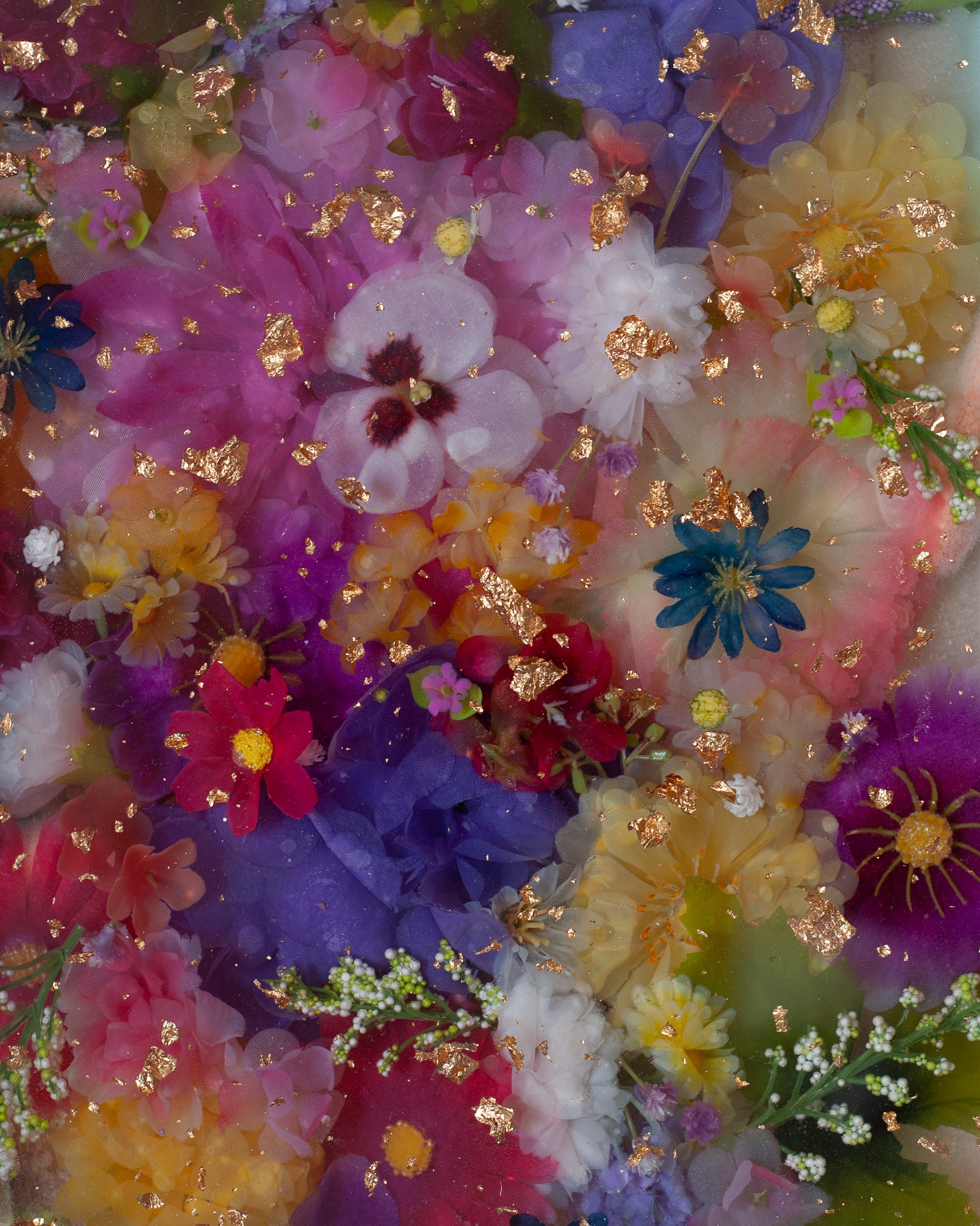CONTEMPORARY ACRYLIC SERVING TRAY WITH SILK FLOWERS, GOLD LEAF AND GOLD HANDLES