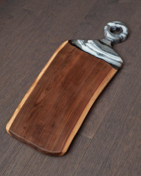 CONTEMPORARY LARGE WALNUT SERVING BOARD WITH ACRYLIC HANDLE