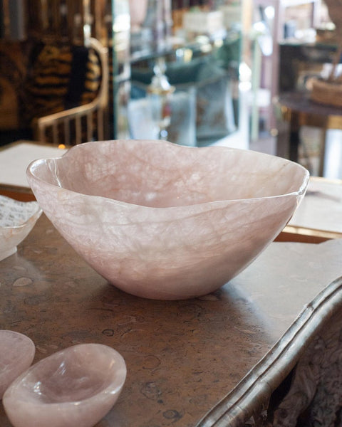 CONTEMPORARY LARGE SCALE CARVED ROSE QUARTZ BOWL