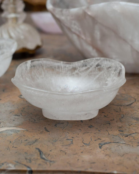 CONTEMPORARY ROCK CRYSTAL BOWL WITH FOOT