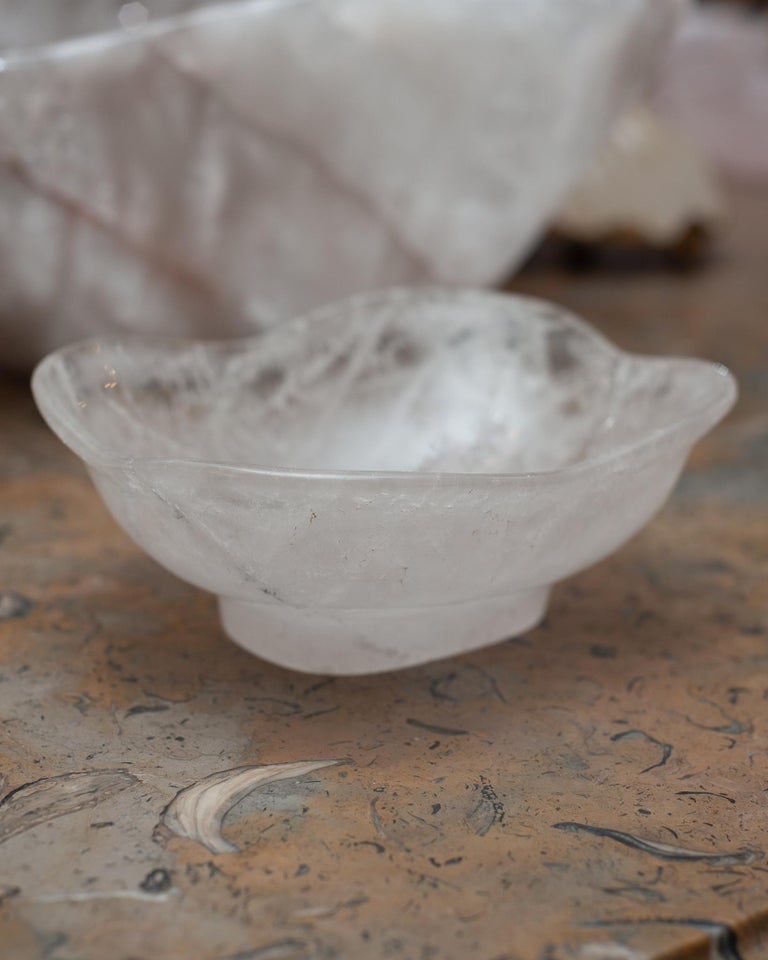 CONTEMPORARY ROCK CRYSTAL BOWL WITH FOOT