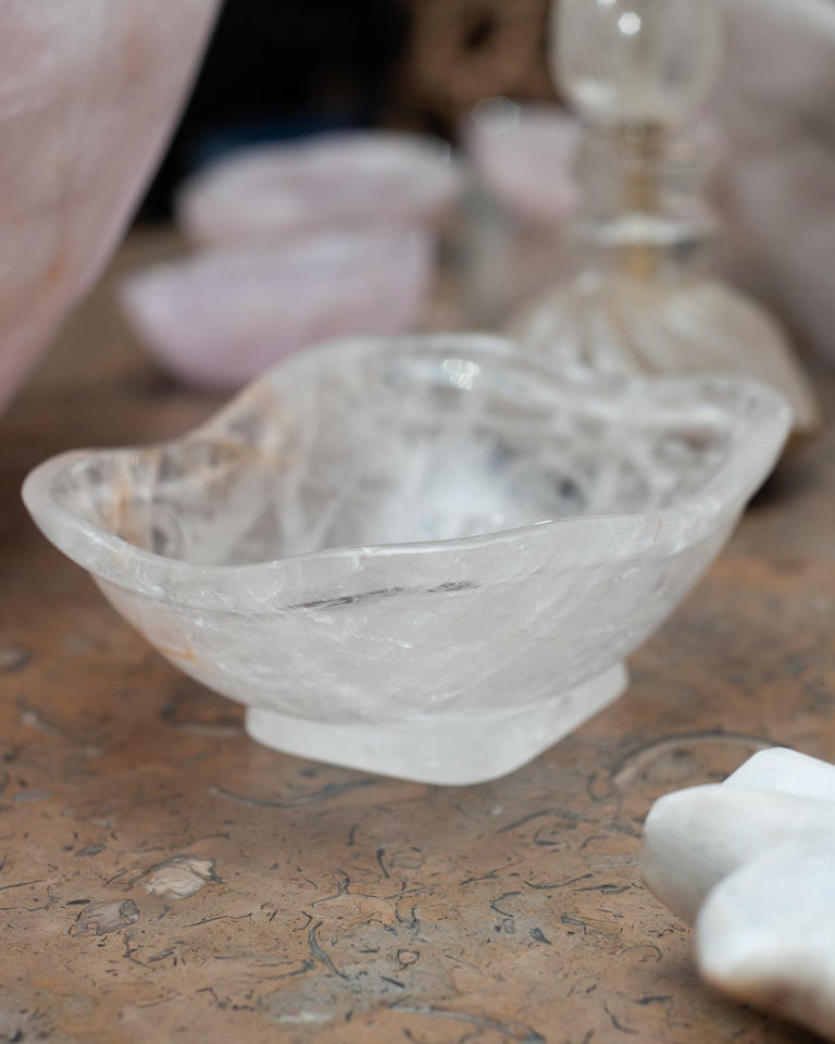 CONTEMPORARY ROCK CRYSTAL BOWL WITH FOOT