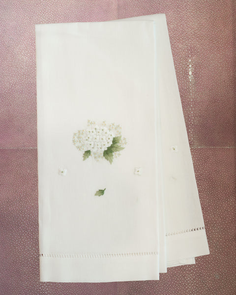 PAIR OF LINEN GUEST TOWELS EMBROIDERED WITH MIMOSA FLOWERS
