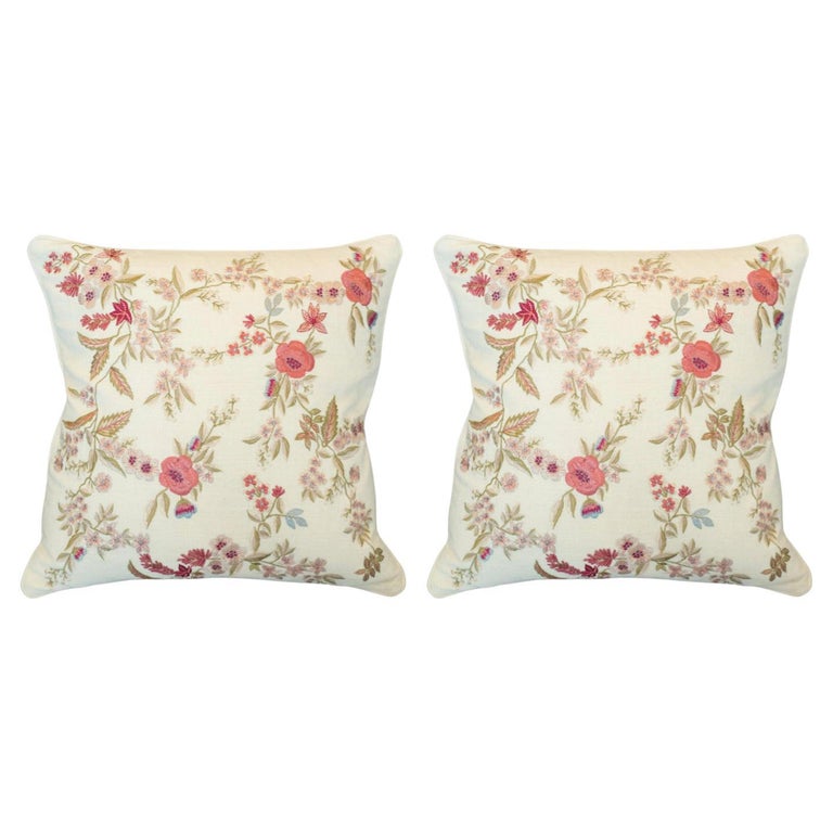 PAIR OF EMBROIDERED PILLOW IN IVORY COTTON