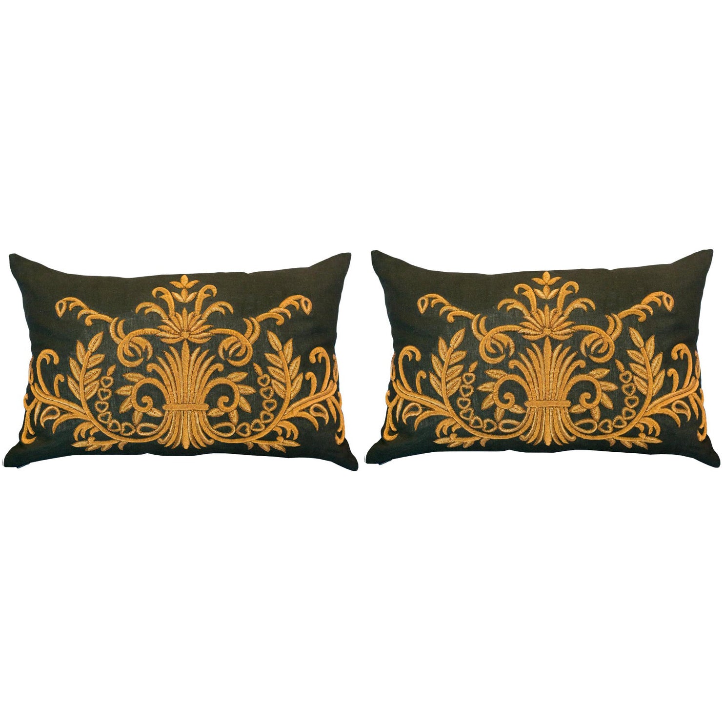 PAIR OF EMBROIDERED METALLIC PILLOWS ON LINEN